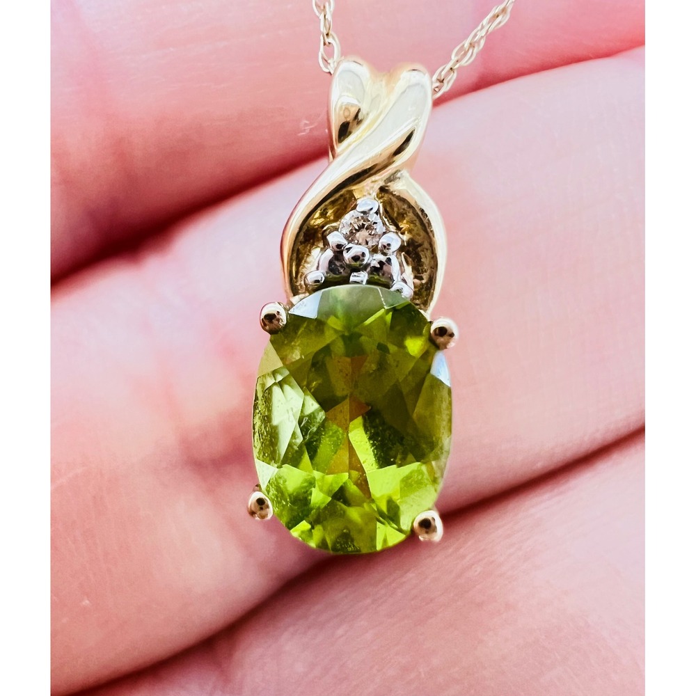 10K Yellow Gold Peridot & Diamond Oval Cut Gemstone August Birthstone Necklace